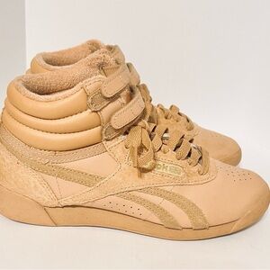 Reebok Freestyle Hi 5411 LTD Women Casual Retro Shoe BEIGE/GOLD Sz. 7